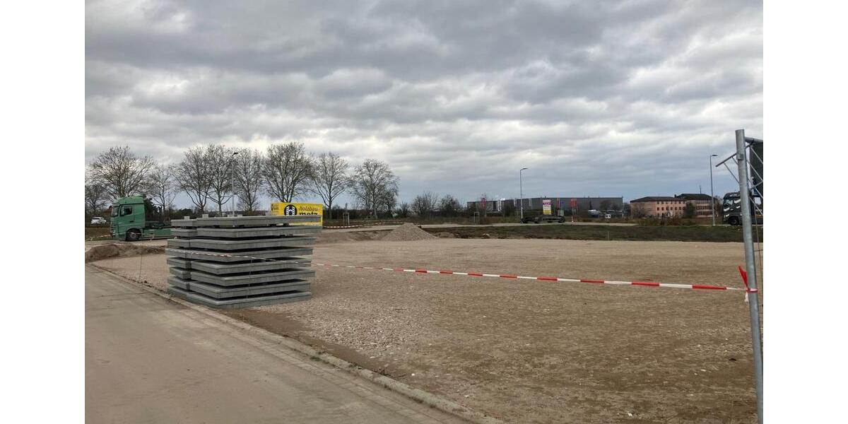 Lagerplatz, Abstellfläche in Edingen-Neckarhausen Carl-Metz-Str. zimmer