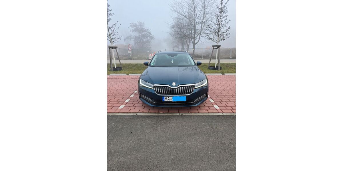 Skoda Superb 164.000 km 17.300 &euro; Mannheim 68309