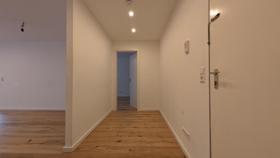 ++TOP neue 3 ZKB++Balkon++neue Einbauküche++TG Stellplatz++Parket 3 zimmer