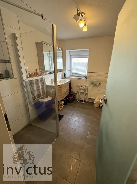 Solide vermietetes (1.678EUR kalt) Zweifamilienhaus mit modernem Komfort im Herzen von Ittlingen 4.5 zimmer