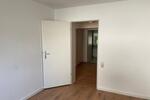 Erdgeschoßwohnung Hockenheim - 3.5 Zimmer, 100 m&sup2;, 1.300&euro; | Angebot:26408845
