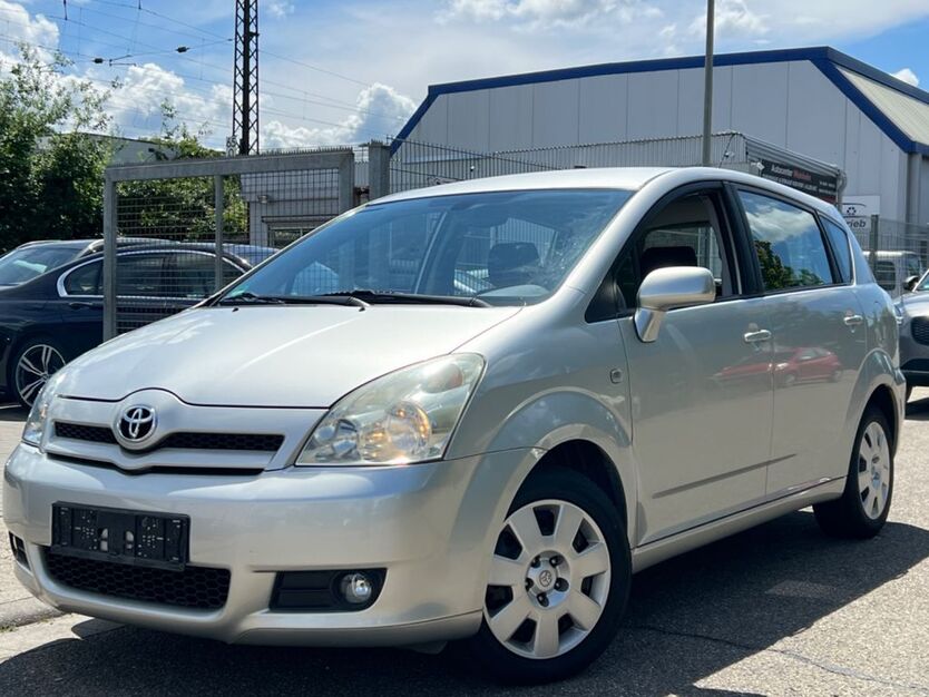 Toyota Verso 129.000 km 4.900 € Weinheim 69469