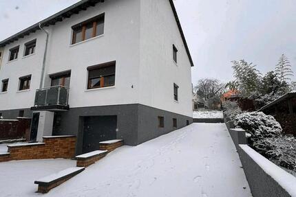 Haus Östringen - 4 Zimmer, 140 m&sup2;, 1.450&euro; | Angebot:25652002