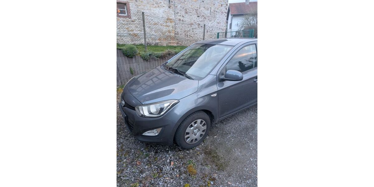 Hyundai i20 51.800 km 5.300 &euro; Neidenstein 74933
