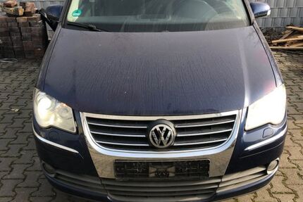 VW Touran 350.000 km 1.950 &euro; Mannheim 68229
