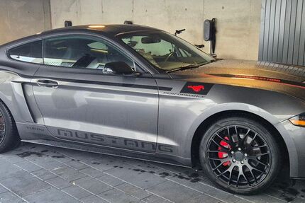 Ford Mustang 59.000 km 24.999 € Nußloch 69226