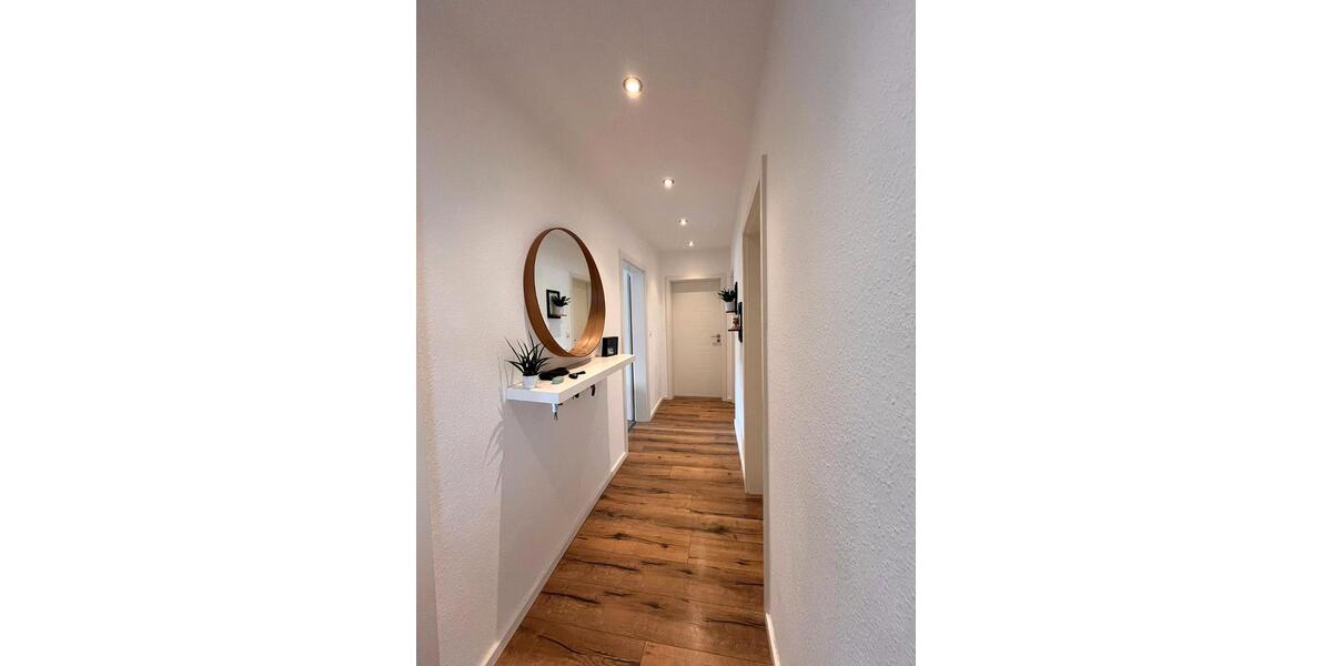 Dachgeschoßwohnung Schriesheim - 4 Zimmer, 86 m&sup2;, 1.200&euro; | Angebot:26286468
