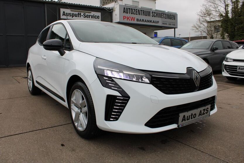 Renault Clio 8.000 km 15.950 € Schwetzingen 68723