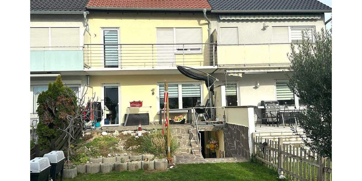 Familienfreundliches Reihenmittelhaus in zentraler Lage 5 zimmer