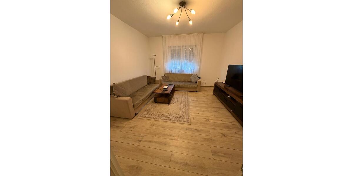 Etagenwohnung Ludwigshafen am Rhein - 3 Zimmer, 95 m&sup2;, 1.360&euro; | Angebot:26337533