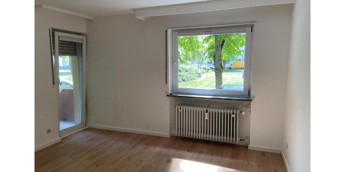 Erdgeschoßwohnung Hockenheim - 3.5 Zimmer, 100 m&sup2;, 1.300&euro; | Angebot:26408845