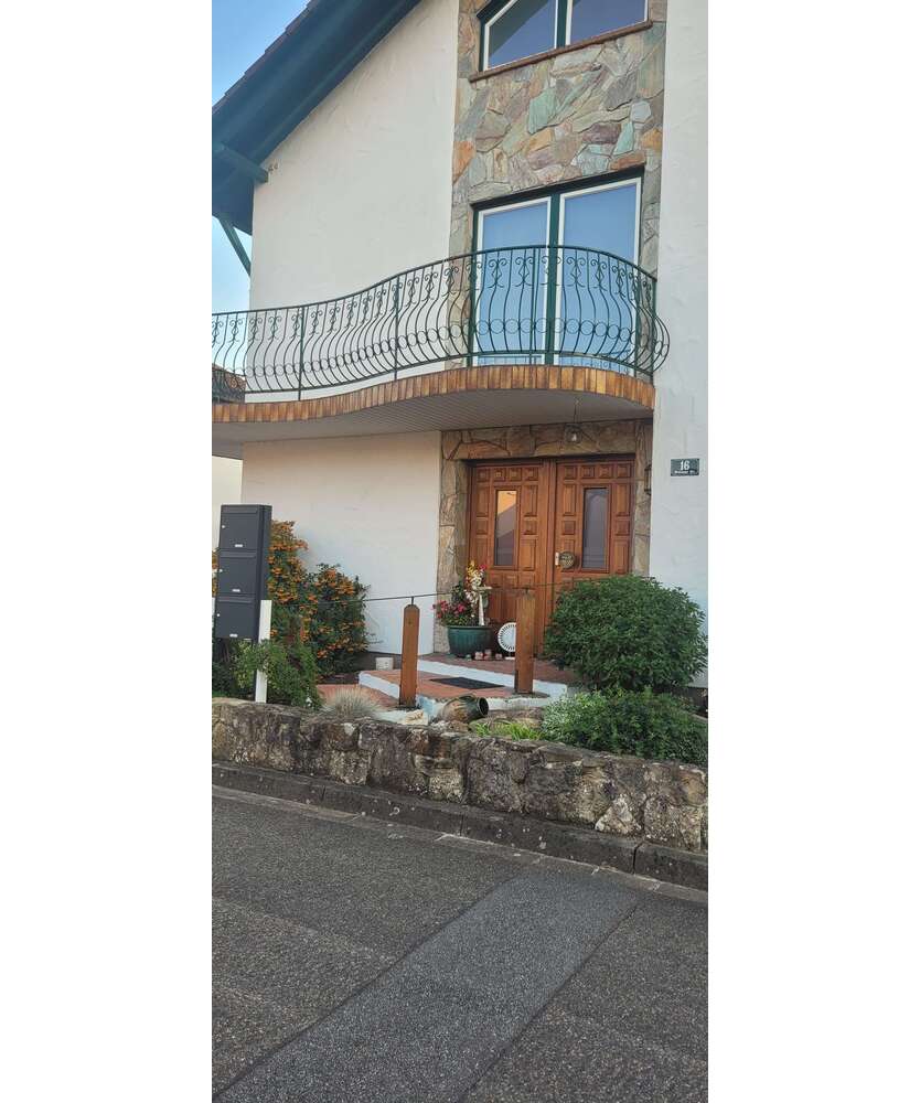 Haus zum Kaufen in Waghäusel 699.000 € 297 m²