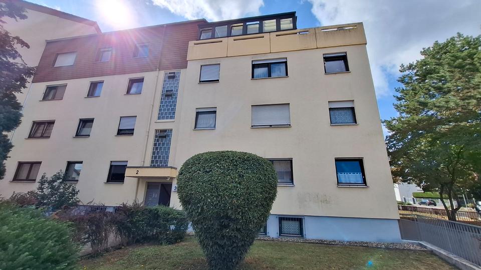 Dachgeschoßwohnung Brühl - 3.5 Zimmer, 85 m&sup2;, 313.000&euro; | Angebot:27297131