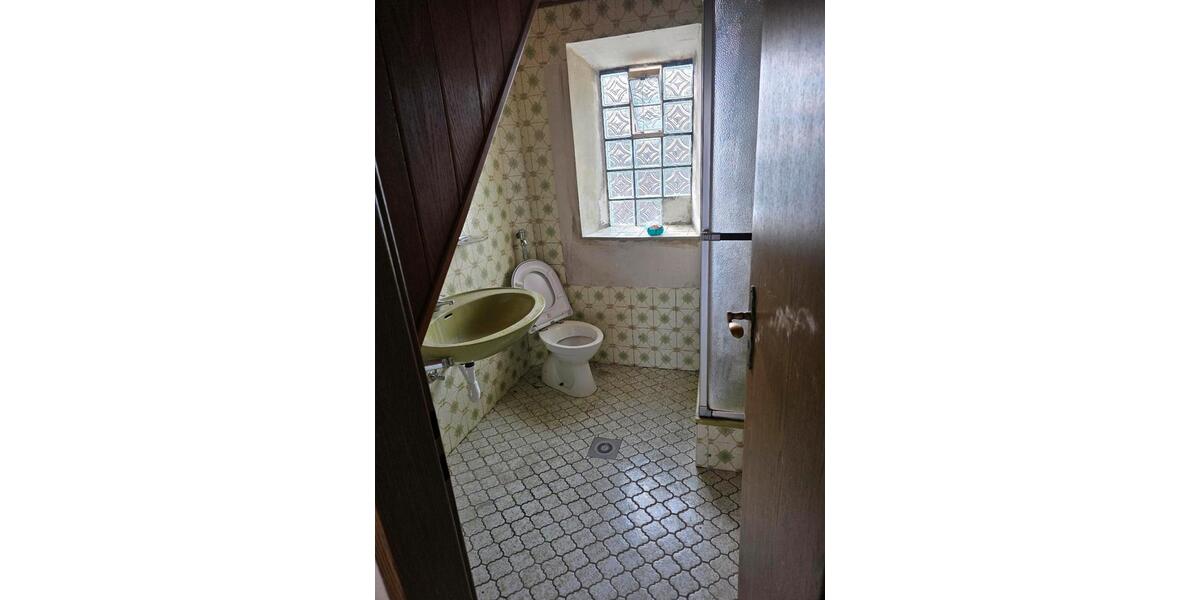 Einfamilienhaus Frankenthal (Pfalz) - 5 Zimmer, 100 m&sup2;, 2.500&euro; | Angebot:26123749