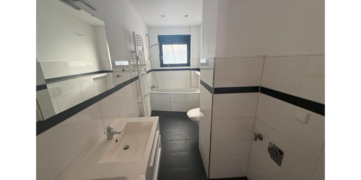 Etagenwohnung Viernheim - 2.5 Zimmer, 70 m&sup2;, 1.050&euro; | Angebot:26335157
