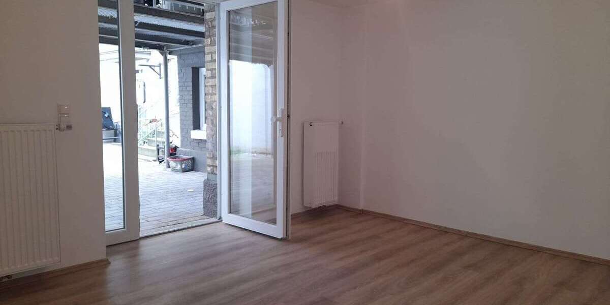 Etagenwohnung Mannheim Fahrlach - 3 Zimmer, 85 m&sup2;, 1.100&euro; | Angebot:27094724