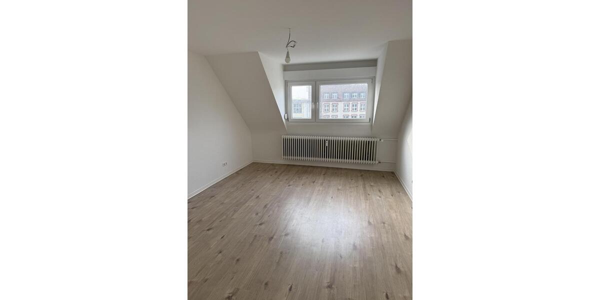 Erstbezug nach Sanierung - 3ZKB Wohnung 3 zimmer