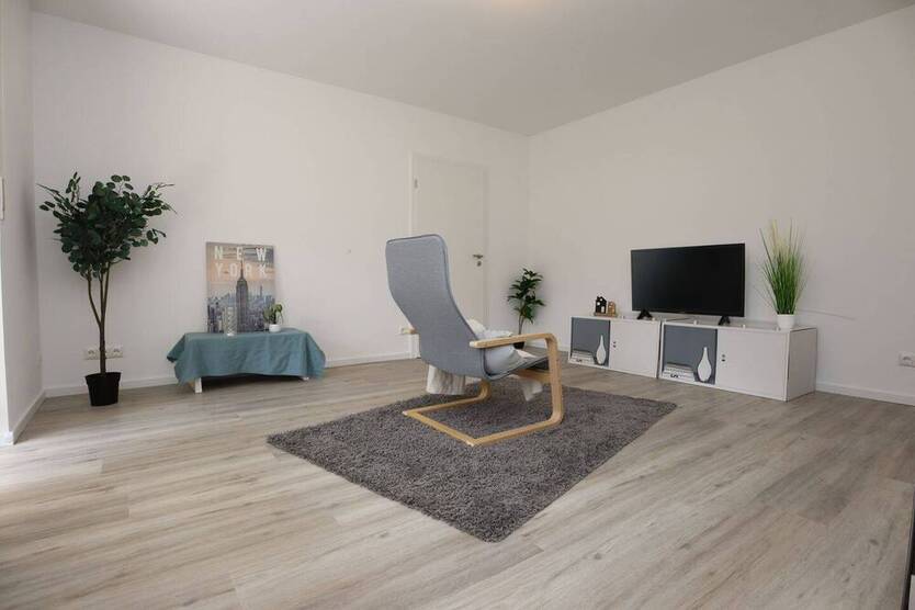 Erstbezug nach Kernsanierung Altersgerechte 3-Zimmer Wohnung mit Aufzug und barrierefreiem Zugang
