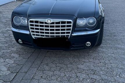 Chrysler 300C 250.550 km 2.500 € Ludwigshafen 67067
