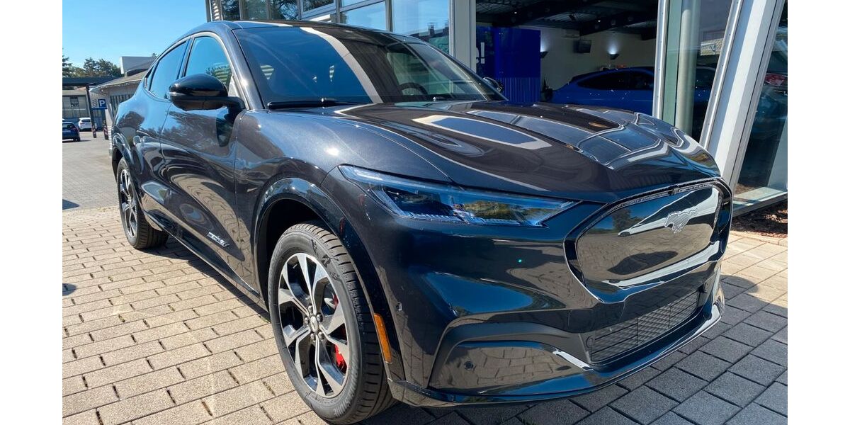 Ford Mustang Mach-E 50 km 46.990 &euro; Heppenheim 64646