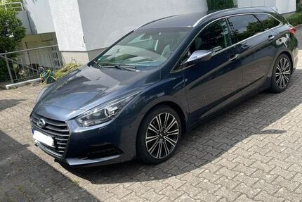 Hyundai i40 143.461 km 11.600 &euro; Weinheim 69469