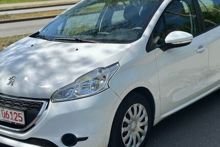 Peugeot 208 58.000 km 3.950 &euro; Viernheim (bei Mannheim) 68519