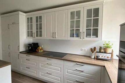 Moderne 3 Zimmer Wohnung mit Gäste WC, Abstellkammer und Balkon 3 zimmer