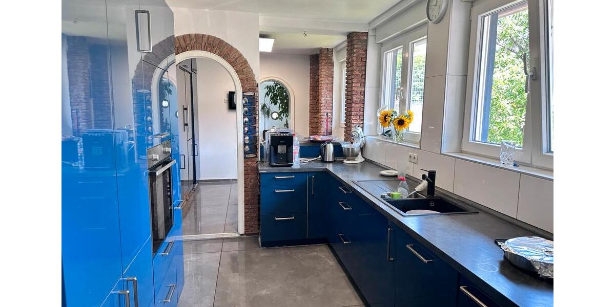 Investorenpaket: Zweifamilienhaus auf ruhigen Grundstück 8 zimmer