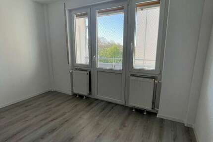 Wohnung Ludwigshafen Parkinsel - 2 Zimmer, 68 m&sup2;, 700&euro; | Angebot:26124936