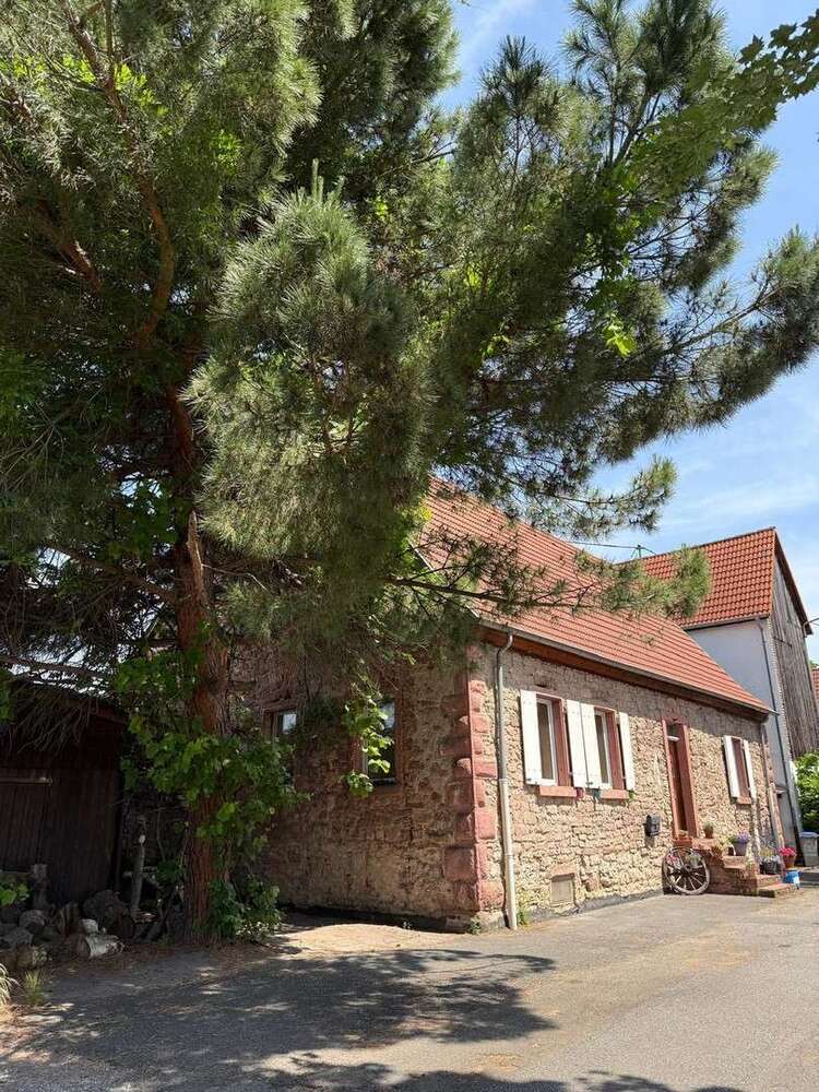 Haus zum Kaufen in Mannheim 490.000 € 205.38 m²