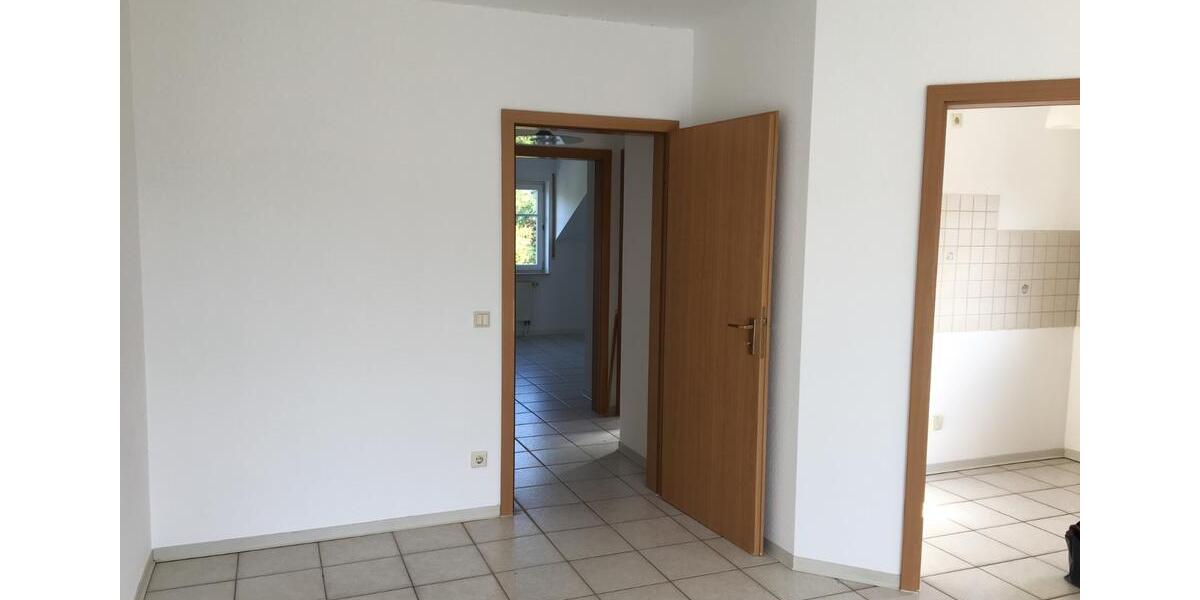 Dachgeschoßwohnung Ludwigshafen am Rhein Edigheim - 2 Zimmer, 54 m&sup2;, 695&euro; | Angebot:24689451