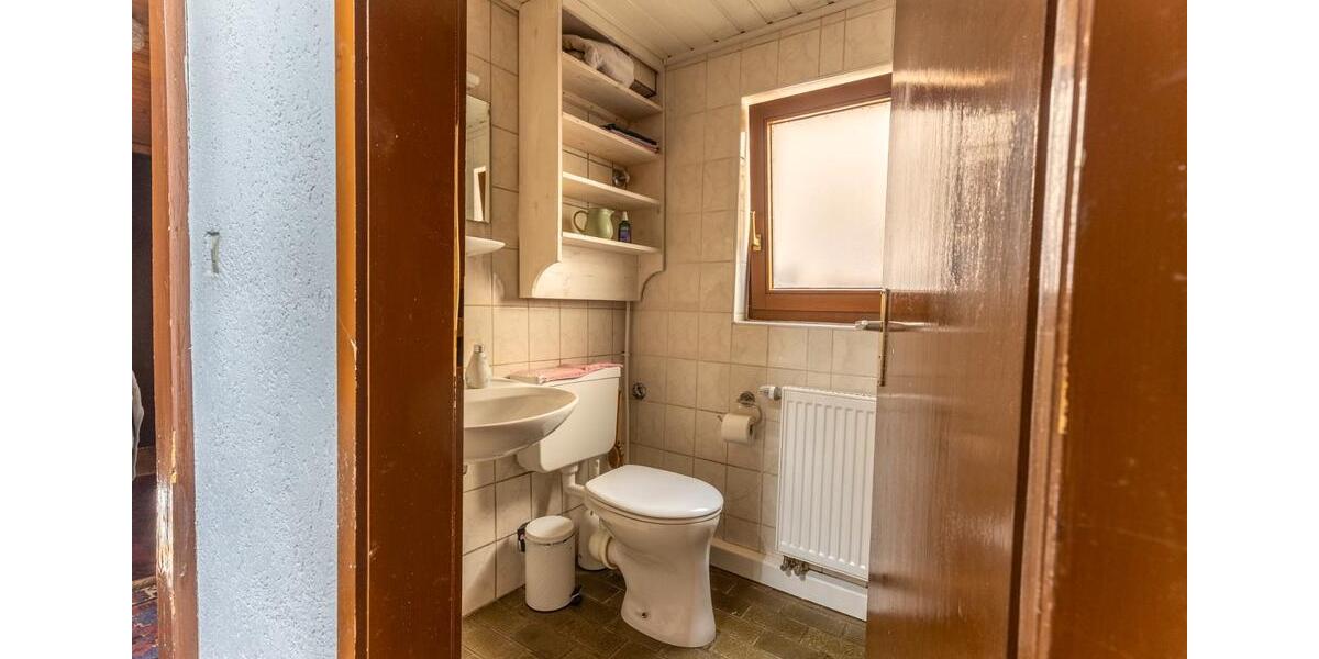 Reihenhaus Eberbach - 7 Zimmer, 165 m&sup2;, 260.000&euro; | Angebot:26701160