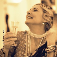 Fräulein Susis Singvergnügen! - Musik und Glamour der roaring Twenties 17.05.2026 SCHATZKISTL – Theater . Kabarett . Club - Im Leonardo Royal Mannheim