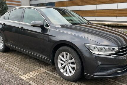 VW Passat 125.000 km 13.900 € Lampertheim 68623