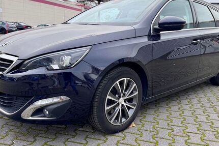 Peugeot 308 94.000 km 11.290 € Viernheim 68519