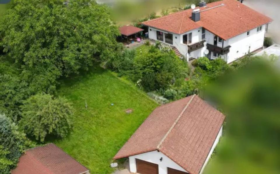 Mehrfamilienhaus, Wohnhaus Fürth - 9 Zimmer, 300 m&sup2;, 690.000&euro; | Angebot:23845877