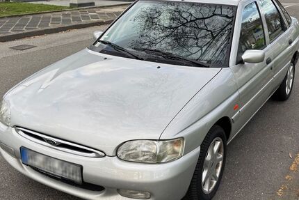 Ford Escort 151.600 km 1.990 &euro; Mannheim 68167