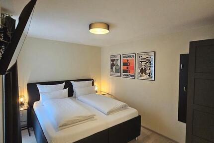 Neues stilvoll und komfortabel eingerichtetes Apartment, am Wald zimmer