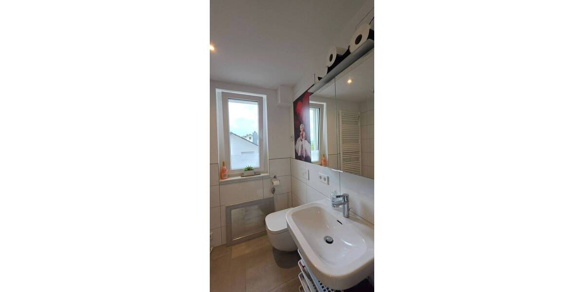Etagenwohnung Sinsheim Rohrbach - 4 Zimmer, 108 m&sup2;, 1.360&euro; | Angebot:26730489