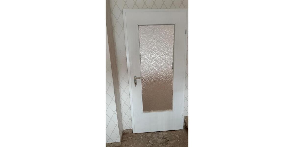 2-Zimmer-Wohnung mit Balkon direkt am Edingen-Bahnhof 2 zimmer