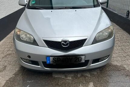 Mazda 2 271.000 km 1.480 &euro; Waldsee 67165