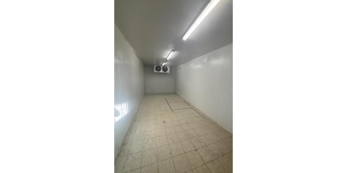 KALTHALLE | KÜHLLAGER | BÜRO | RAMPE | LAGER | ZENTRAL zimmer