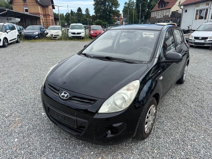i20