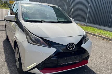 Toyota Aygo (X) 120.208 km 6.200 &euro; Hockenheim 68766