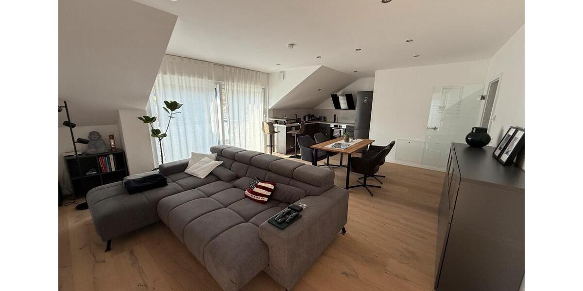 Dachgeschoßwohnung Walldorf - 3 Zimmer, 87 m&sup2;, 419.000&euro; | Angebot:24783953
