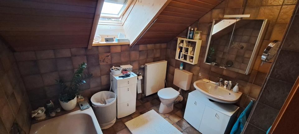 Dachgeschoßwohnung Ludwigshafen am Rhein Ludwigshafen-Oggersheim - 3.5 Zimmer, 82 m&sup2;, 790&euro; | Angebot:26356356