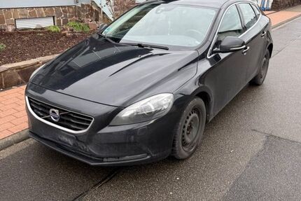 Volvo V40 205.000 km 8.190 &euro; Oberhausen 68794