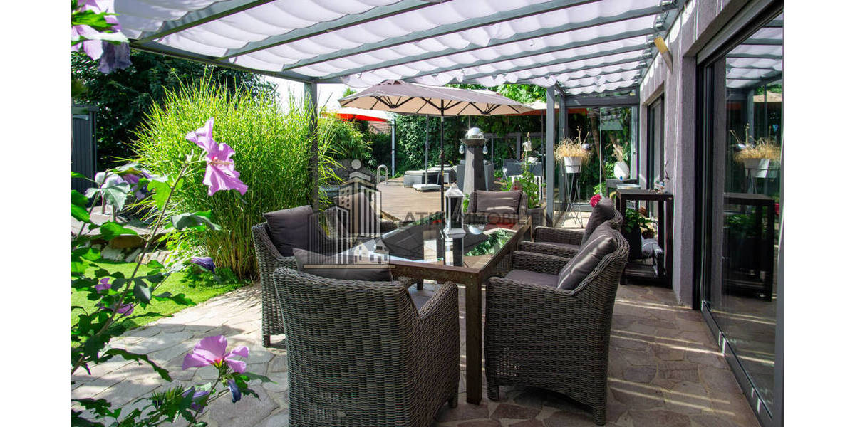 ATIK: Freistehendes Einfamilienhaus mit Schwimmteich und Gartenidylle - Ruhige Feldrandlage - Einfamilienhaus Waibstadt | Angebot:26267357