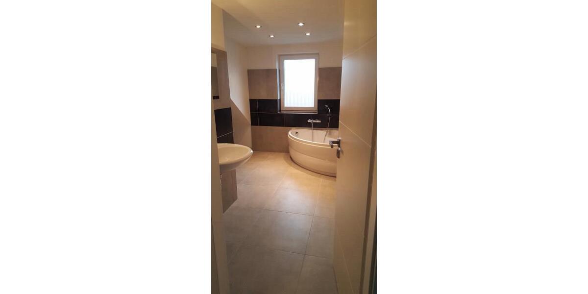 Maisonettenwohnung Ludwigshafen am Rhein Ludwigshafen-Hemshof - 2 Zimmer, 90 m&sup2;, 1.250&euro; | Angebot:26313779