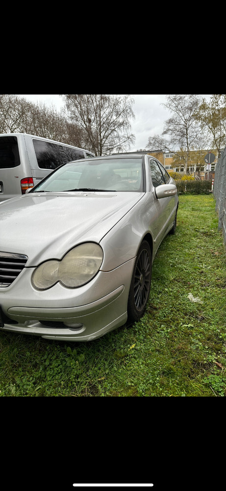 Mercedes-Benz C 180 240.000 km 2.499 € Weinheim 69469